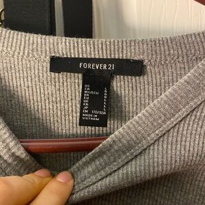 Forever 21 grey crop top